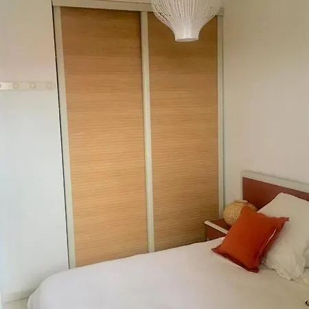 Appartement T2 Avec Piscine Idealement Situe - Apercu Anglet