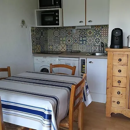 T2 Avec Piscine Idealement Situe - Apercu