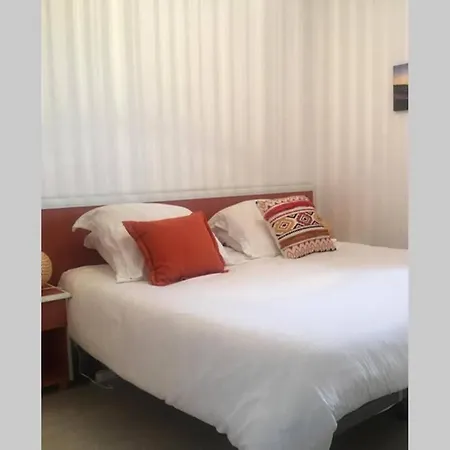 Appartement T2 Avec Piscine Idealement Situe - Apercu Anglet